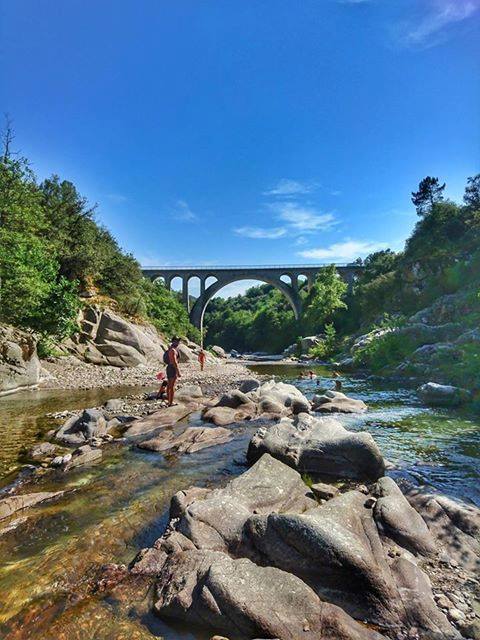 Baignade au Pont des Abarines, vers Mialet